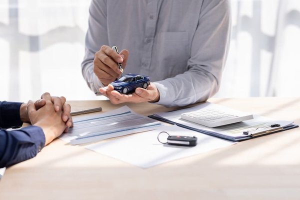 Pourquoi faire la commande de sa carte grise en ligne ?